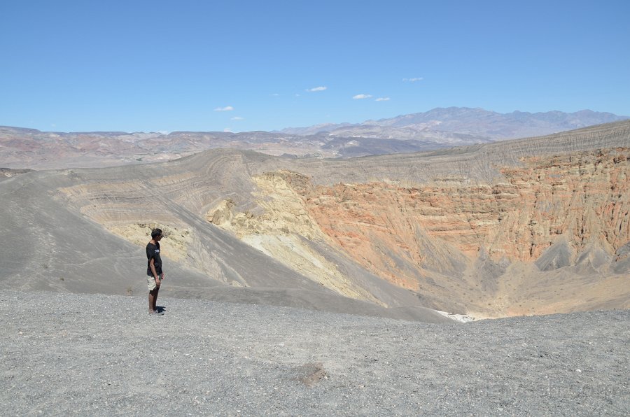 HJS_4119.JPG -  Uhebehe Crater